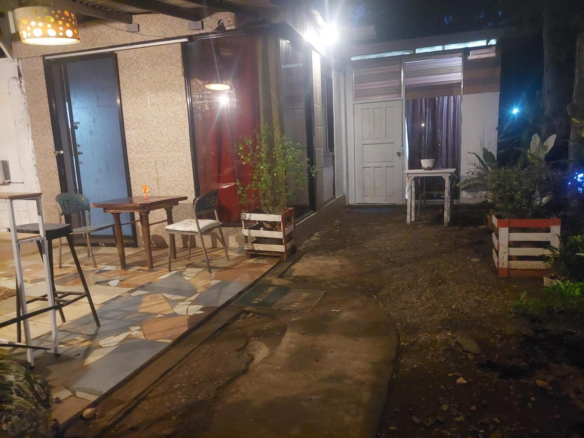 Larmar Bed And Breakfast Puerto Princesa Exterior photo