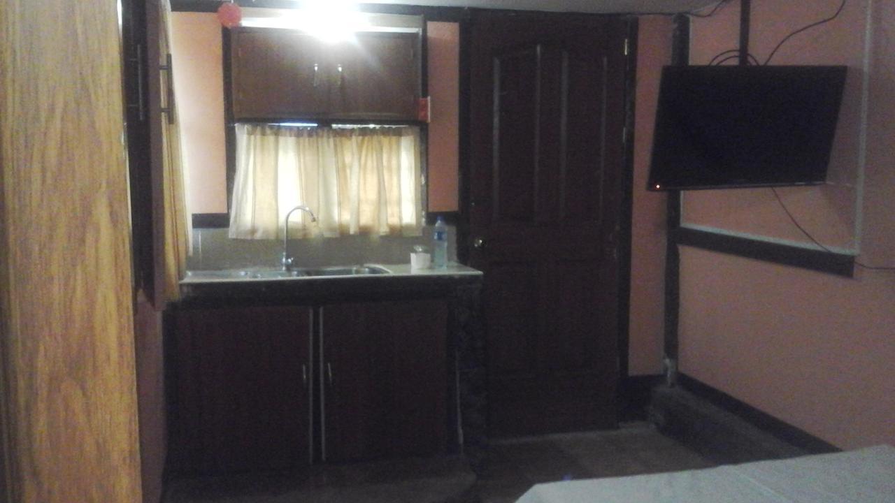 Larmar Bed And Breakfast Puerto Princesa Exterior photo